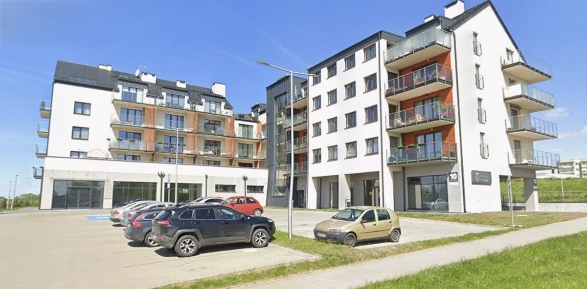 Na sprzedaż lokal użytkowy z dużymi witrynami i parkingiem Kętrzyn, Kętrzyn  52m2 Foto 1