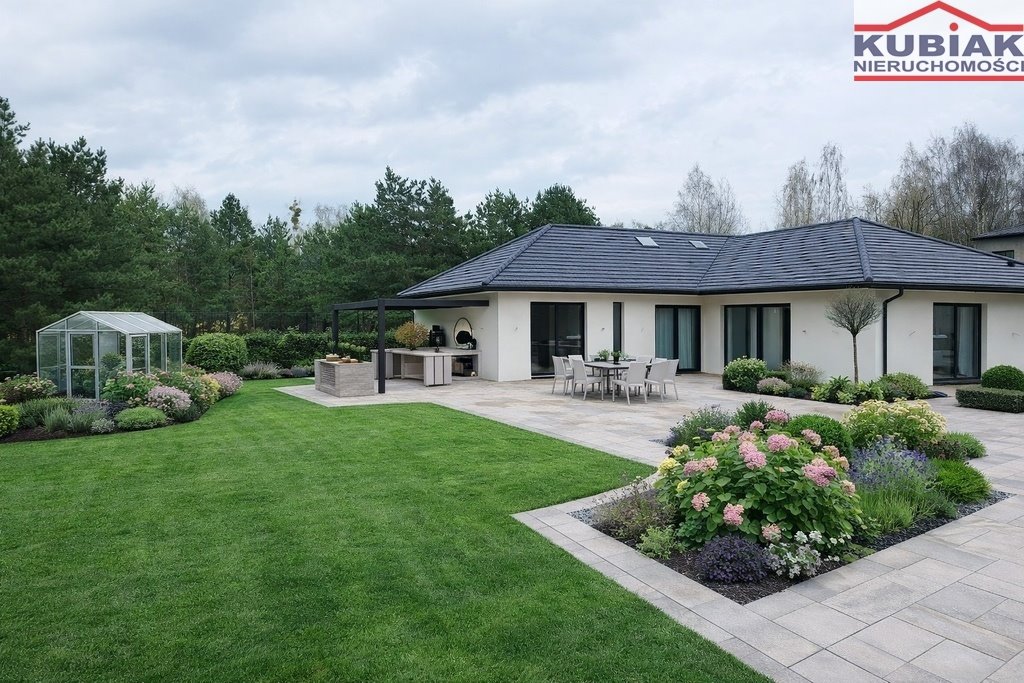 Polecam nowoczesny dom 293 m² z dużą działką 3022 m² w Radonii Radonie  293m2 Foto 1