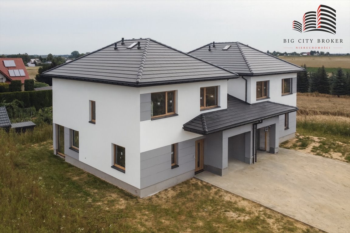 Funkcjonalny dom z pokojem na parterze, ogród, garaż Świdnik  145m2 Foto 1