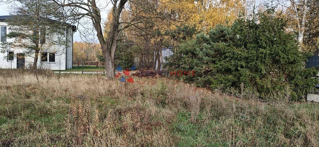 Działka budowlana 1199 m² z mediami i lasem w Złotokłosie Złotokłos  1 199m2 Foto 1