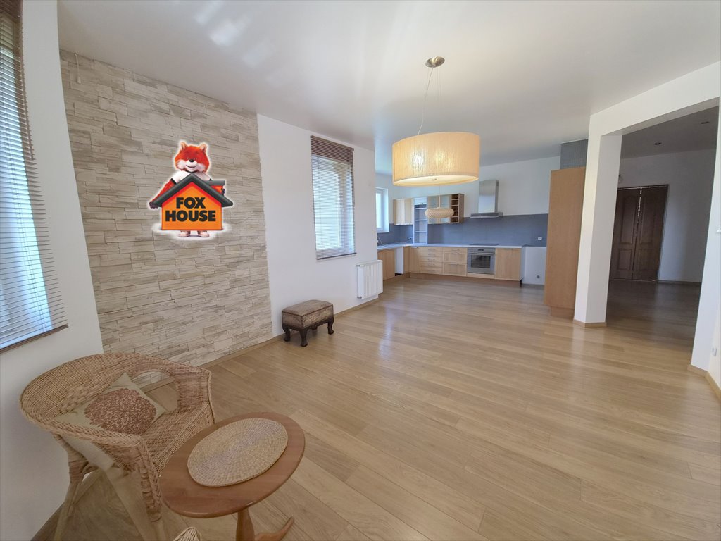 Polecam jasne 3-pokojowe 71 m² mieszkanie z dużym balkonem w Bolesławcu Bolesławiec, Staszica  71m2 Foto 1