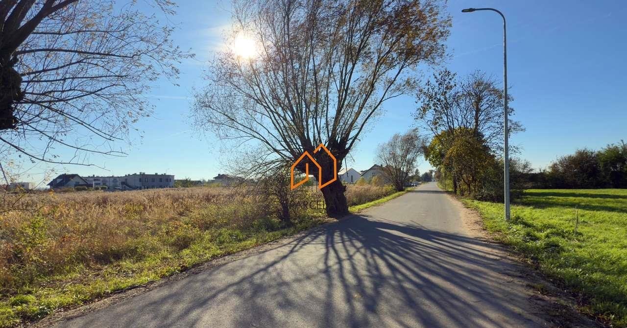 Działka budowlana na sprzedaż Środa Wielkopolska, ul. Lotnicza  1 146m2 Foto 1