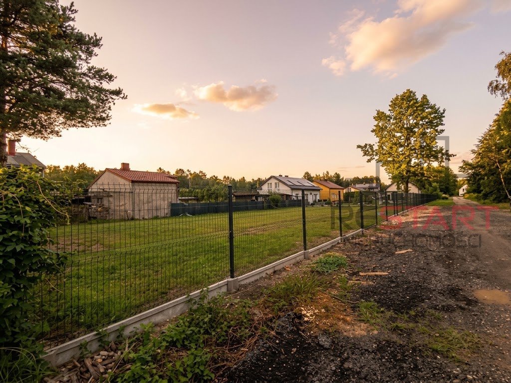 Sprzedam działkę 770 m² w Sady Budy z WZ, ogrodzona, media, gotowa do budowy: Sade Budy