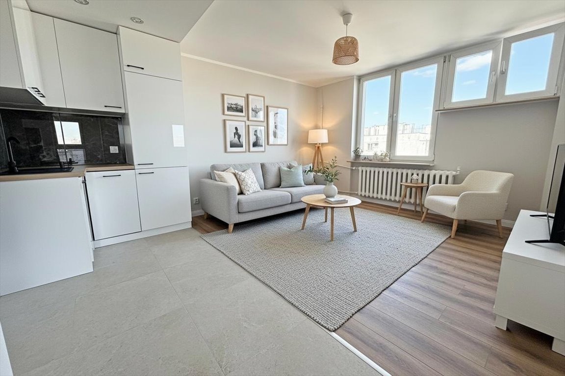 Nowoczesne 3-pokojowe mieszkanie po remoncie, 44 m2, balkon Kraków, Bieńczyce  44m2 Foto 1