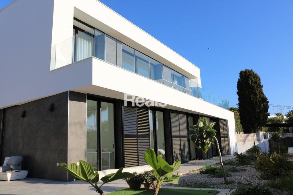 Nowoczesna willa z widokiem na morze, 100 m od plaży Hiszpania, Alicante  450m2 Foto 1