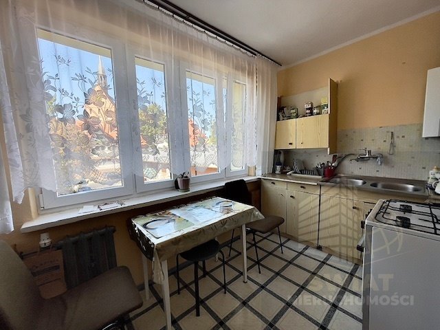 Mieszkanie trzypokojowe na sprzedaż Nowogard  48m2 Foto 1