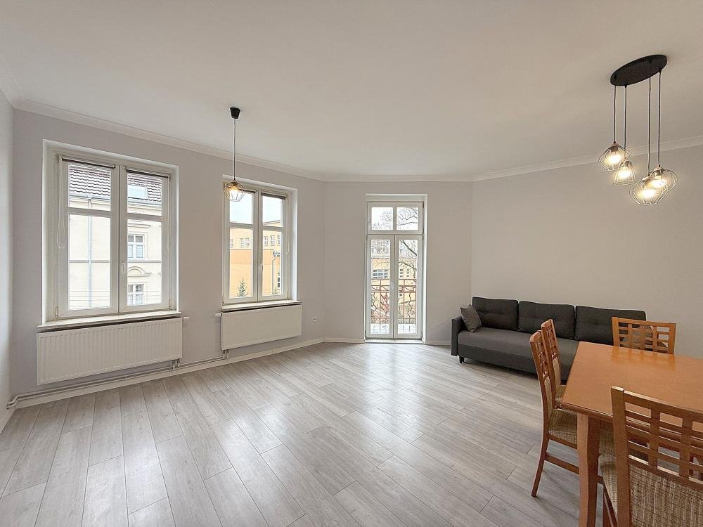 Komfortowe 2 pokoje z balkonem, po remoncie, Poznań Poznań, Górczyn, Knapowskiego 9  52m2 Foto 1