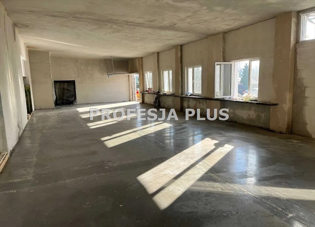 Obiekt biurowo-magazynowy 300 m² z parkingiem i dostępem TIR Sosnowiec  300m2 Foto 1