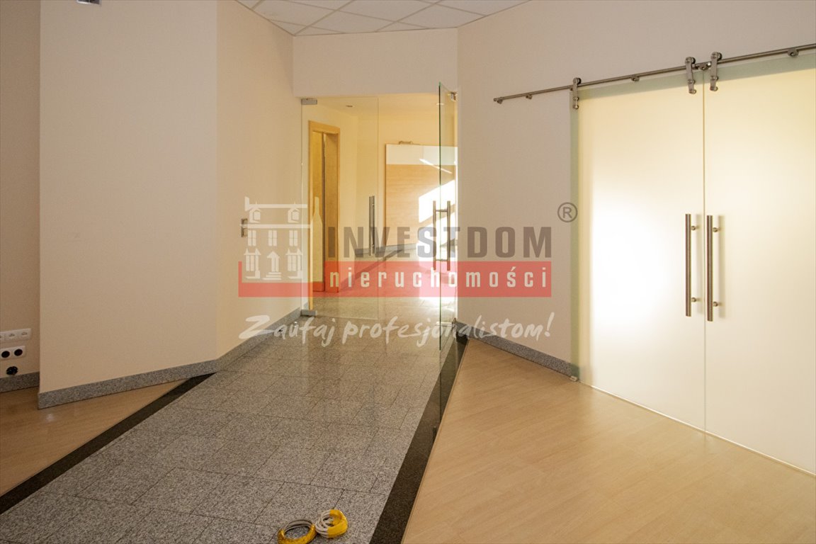 Wynajem obiektu 600 m² z biurami i magazynem w Opolu Opole, Malinka  600m2 Foto 1