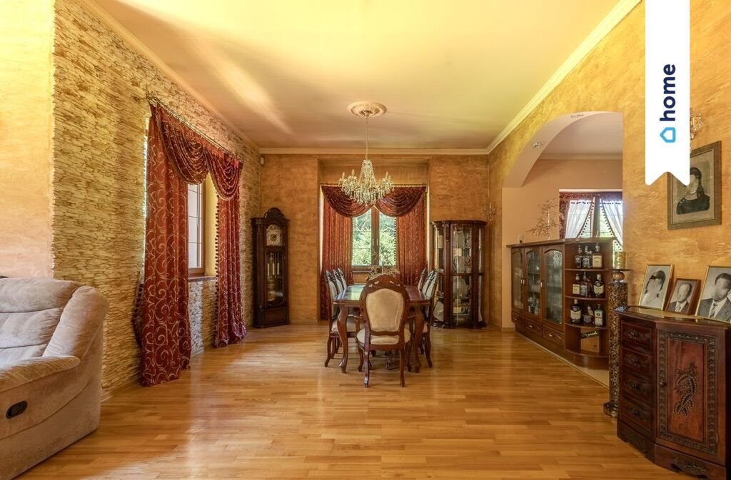 Polecam przestronny dom 226 m² z prywatnym lasem na 98 arach Kłopotów  226m2 Foto 1