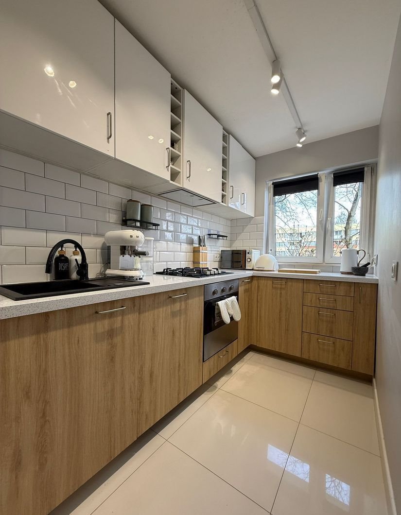 3-pokojowe mieszkanie na Woli z balkonem i pełnym umeblowaniem Warszawa, Wola, Przy Lasku  56m2 Foto 1