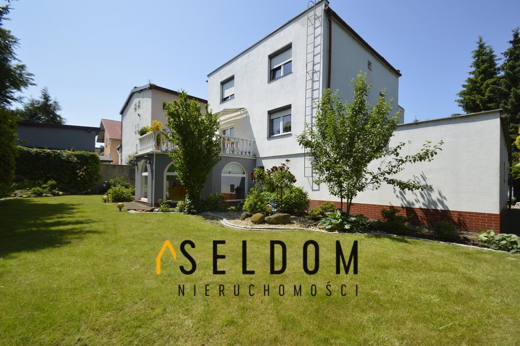 Duży dom 226m2 z ogrodem i garażem w Legnicy Legnica  227m2 Foto 1