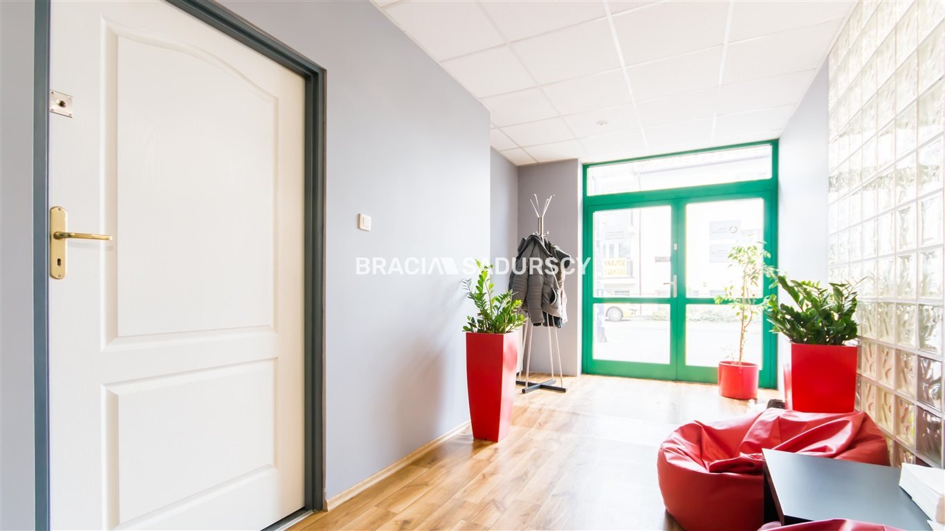 Lokal użytkowy 89 m² z witryną, biura, recepcja, socjal Kraków, Krowodrza, Żabiniec, Feliksa Konecznego  89m2 Foto 1