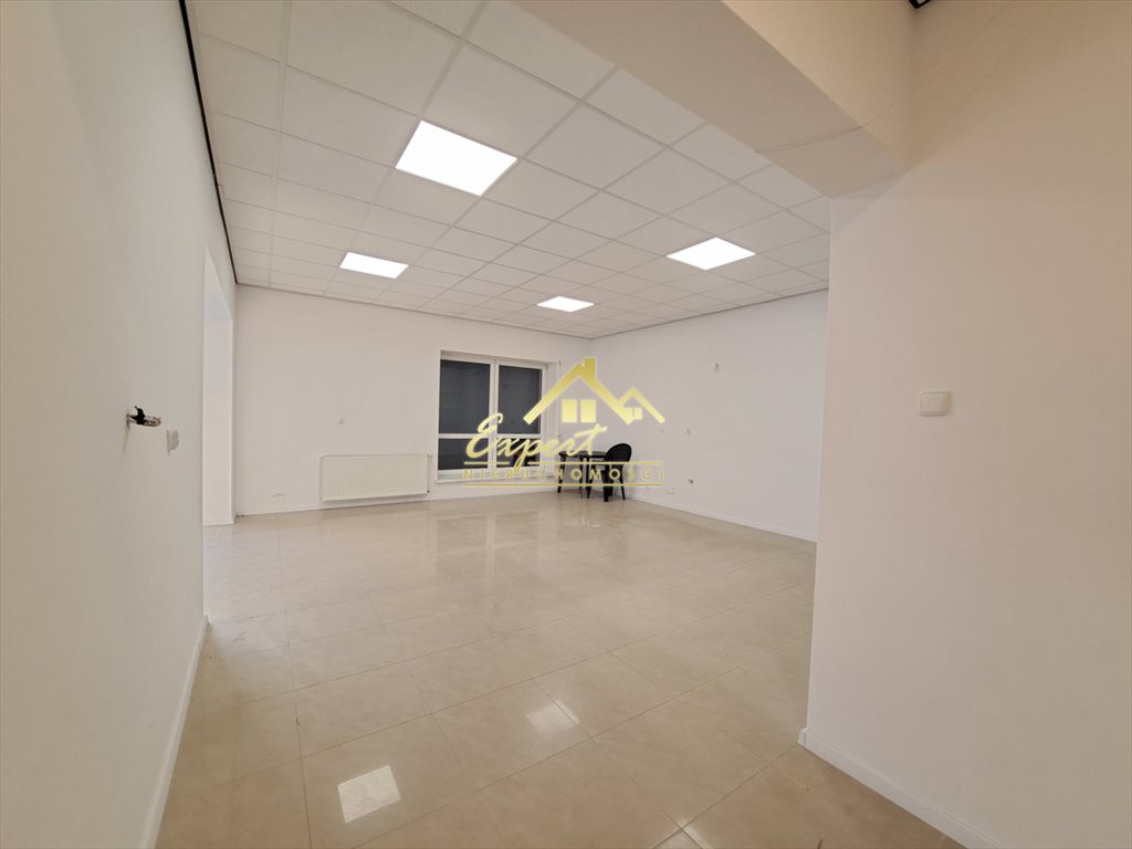 Lokal 100 m2 na wynajem w Iławie – duża witryna, parking Iława, Lubawskie Osiedle  100m2 Foto 1