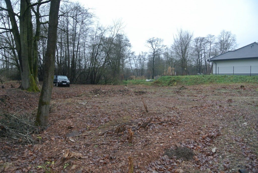 Zapraszam do obejrzenia działki 2400 m² z dębami i mediami Zagrody  2 400m2 Foto 1