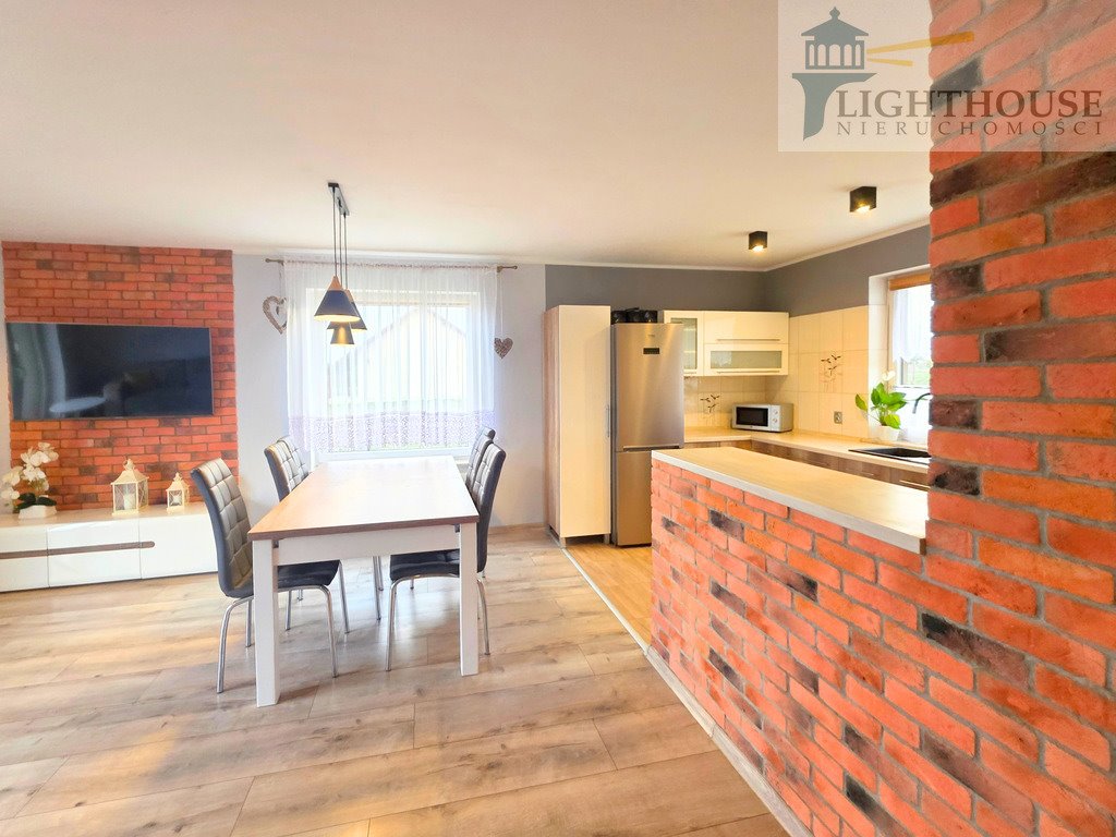 Przestronny dom 2019 z ogrodem i garażem w Sucha Huta Sucha Huta  101m2 Foto 1