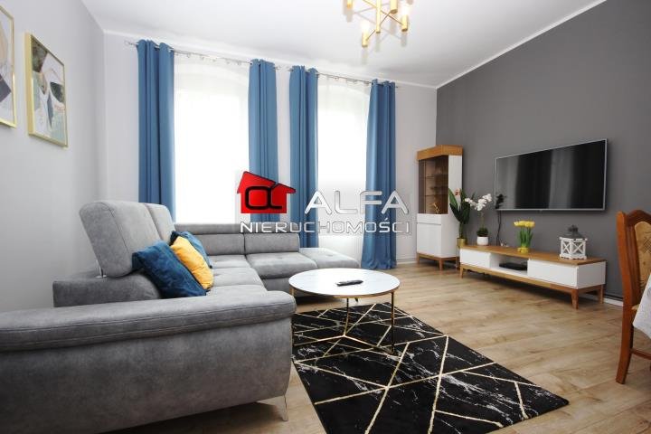 Mieszkanie trzypokojowe na sprzedaż Świdnica  103m2 Foto 1