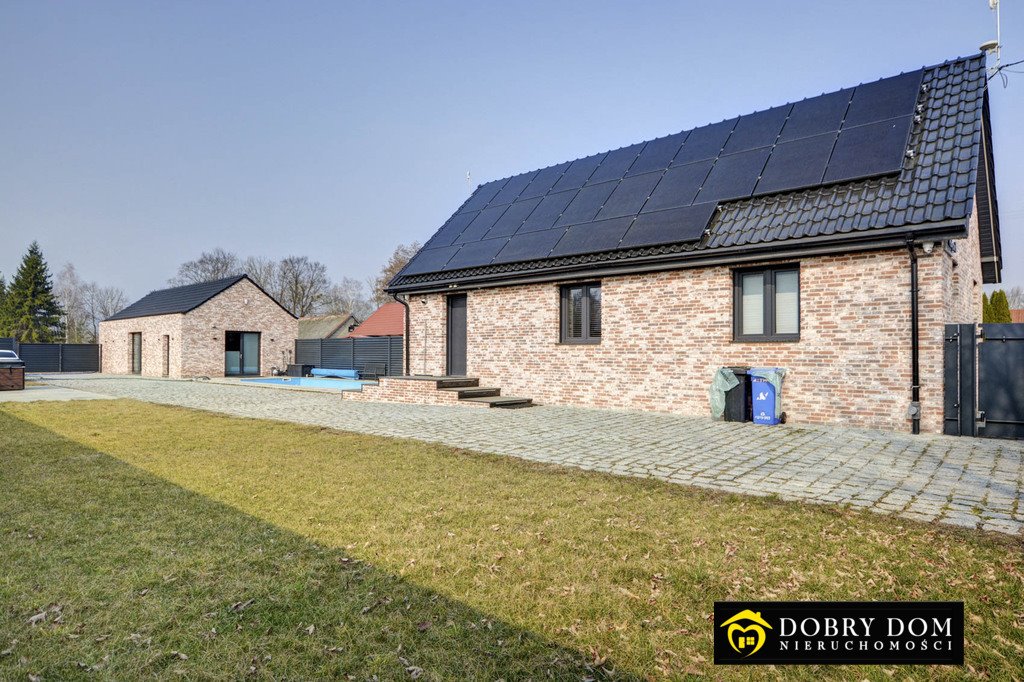 Sprzedam luksusowy dom z bali z basenem i elegancką elewacją Plutycze  100m2 Foto 1