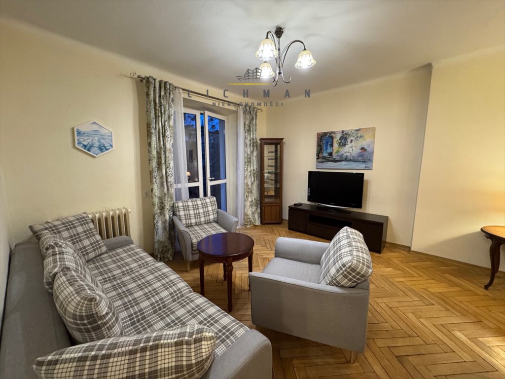 Przestronne 36,3 m² z balkonem, winda, pełne wyposażenie: Łódź Bałuty