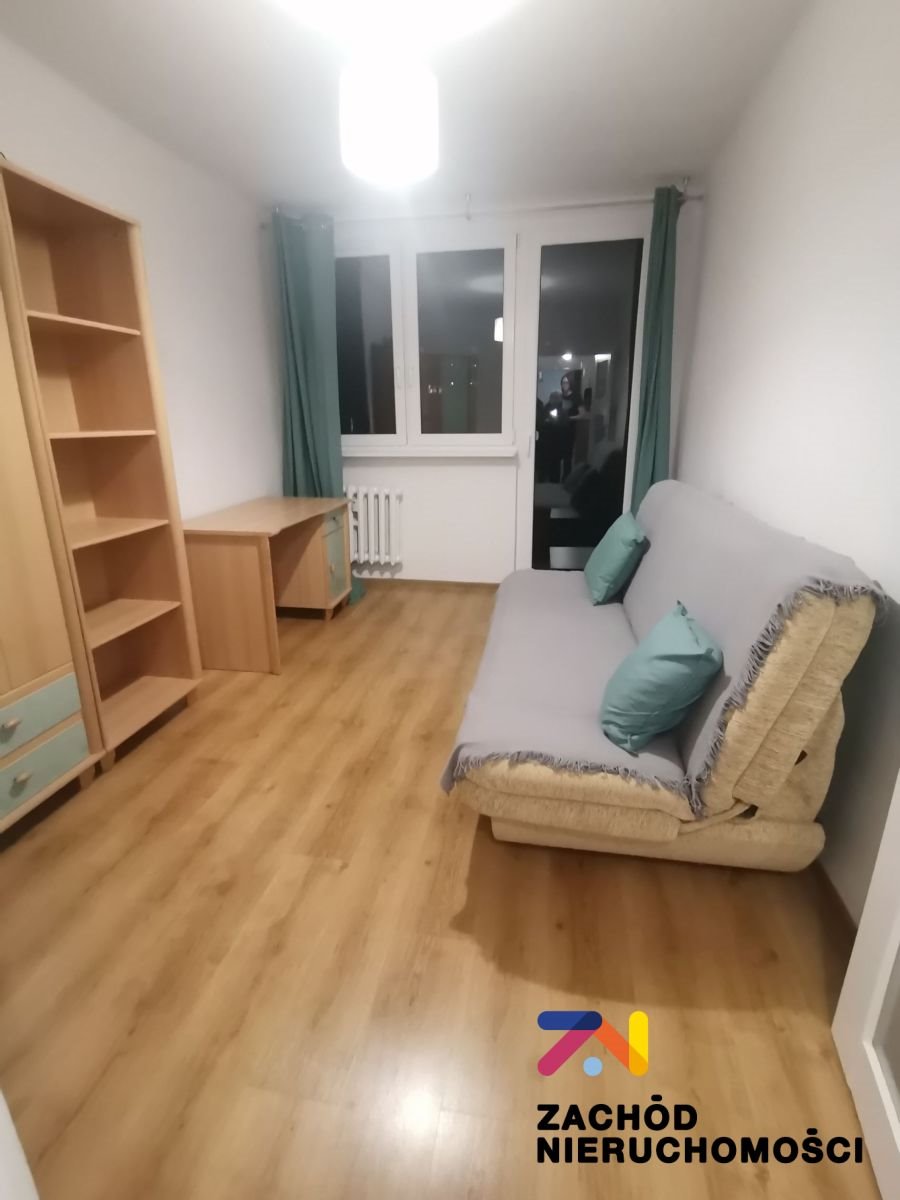 Pokój do wynajęcia na Osiedlu Morelowym z balkonem i pełnym wyposażeniem Zielona Góra, Osiedle Morelowe  57m2 Foto 1