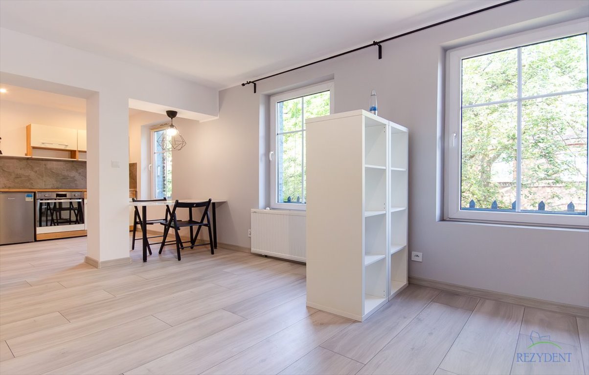 Polecam funkcjonalne 29 m² mieszkanie z piwnicą w Katowicach Katowice, Załęże, Lisa  29m2 Foto 1