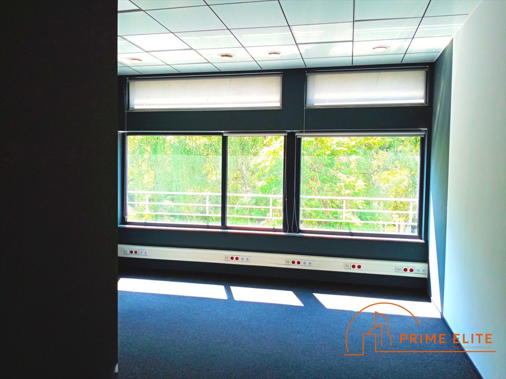 Przestronny lokal biurowy 131 m² z dużymi przeszkleniami polecam Warszawa, Wola Młynów, Młynarska  145m2 Foto 1