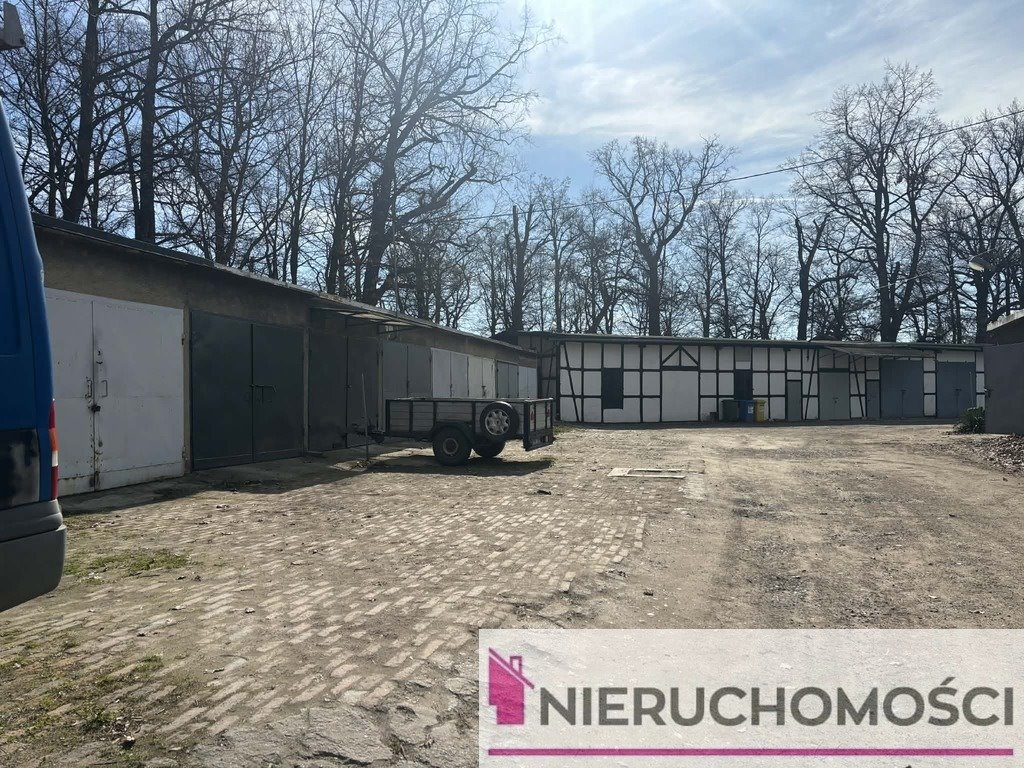Garaż 19,5 m² z prądem, świetna lokalizacja w Świdnicy Świdnica  20m2 Foto 1