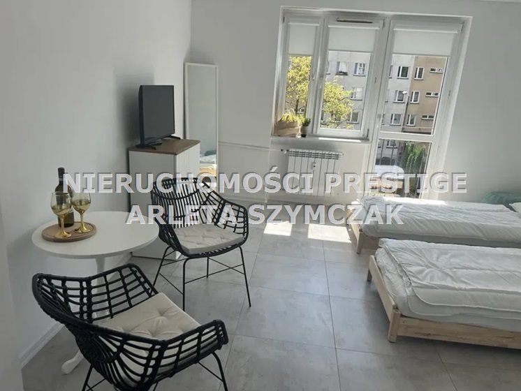 Kawalerka na sprzedaż Jastrzębie-Zdrój, Pomorska  26m2 Foto 1