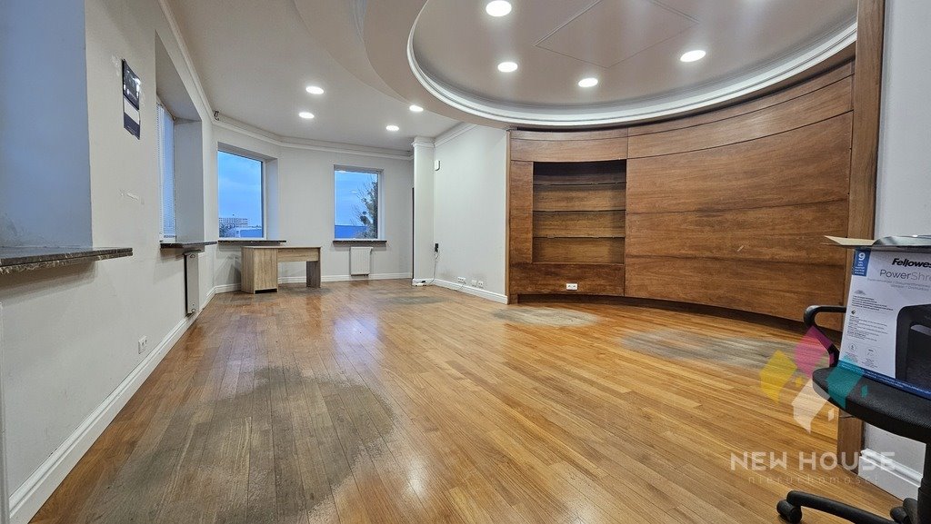 Lokal użytkowy na wynajem Olsztyn, Żelazna  150m2 Foto 1