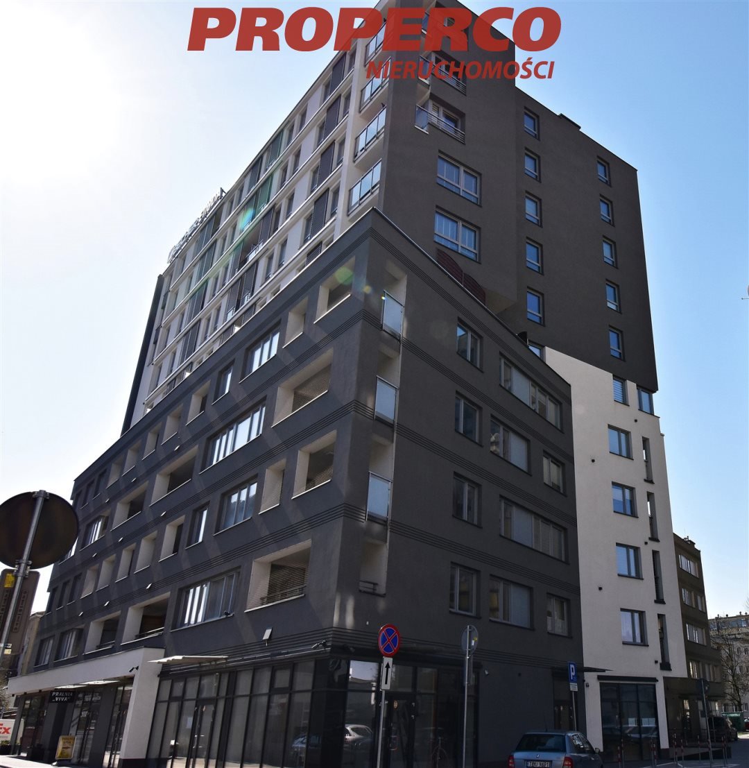 Lokal użytkowy w centrum Kielc z dużą witryną i funkcjonalnością Kielce, Centrum, Panoramiczna  60m2 Foto 1