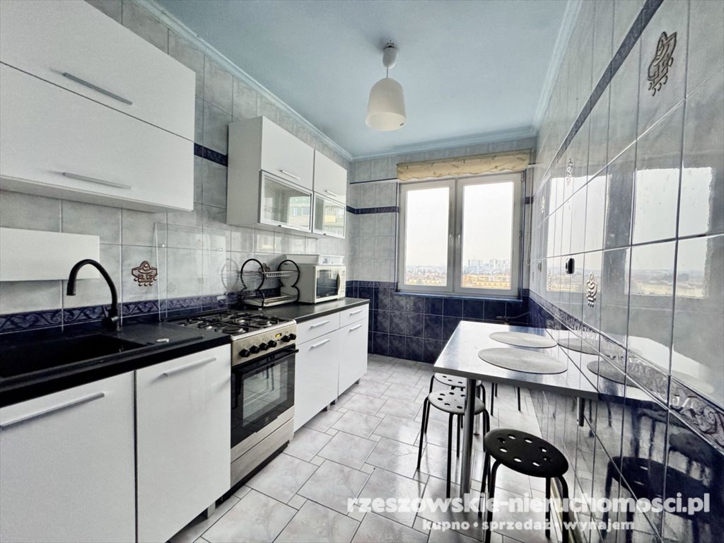 Mieszkanie czteropokojowe  na sprzedaż Rzeszów, Sportowa  83m2 Foto 1