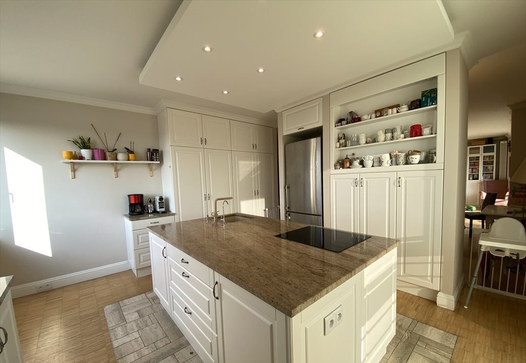 Przestronny 5-pokojowy apartament z panoramicznym widokiem na Warszawę Warszawa, Mokotów, Al. Generała Władysława Sikorskiego 11  146m2 Foto 1