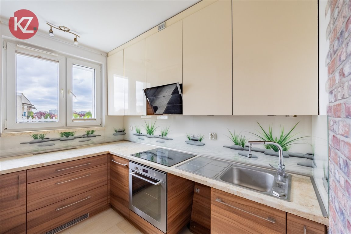Przytulne 3-pokojowe mieszkanie z balkonem i widokiem na drzewa Piła, Zamość  47m2 Foto 1