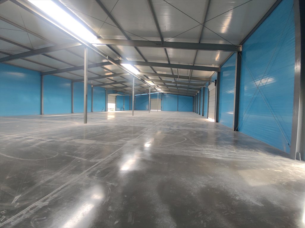 Wynajmę dużą halę 1440 m² z parkingiem i placem manewrowym Oborniki  1 440m2 Foto 1