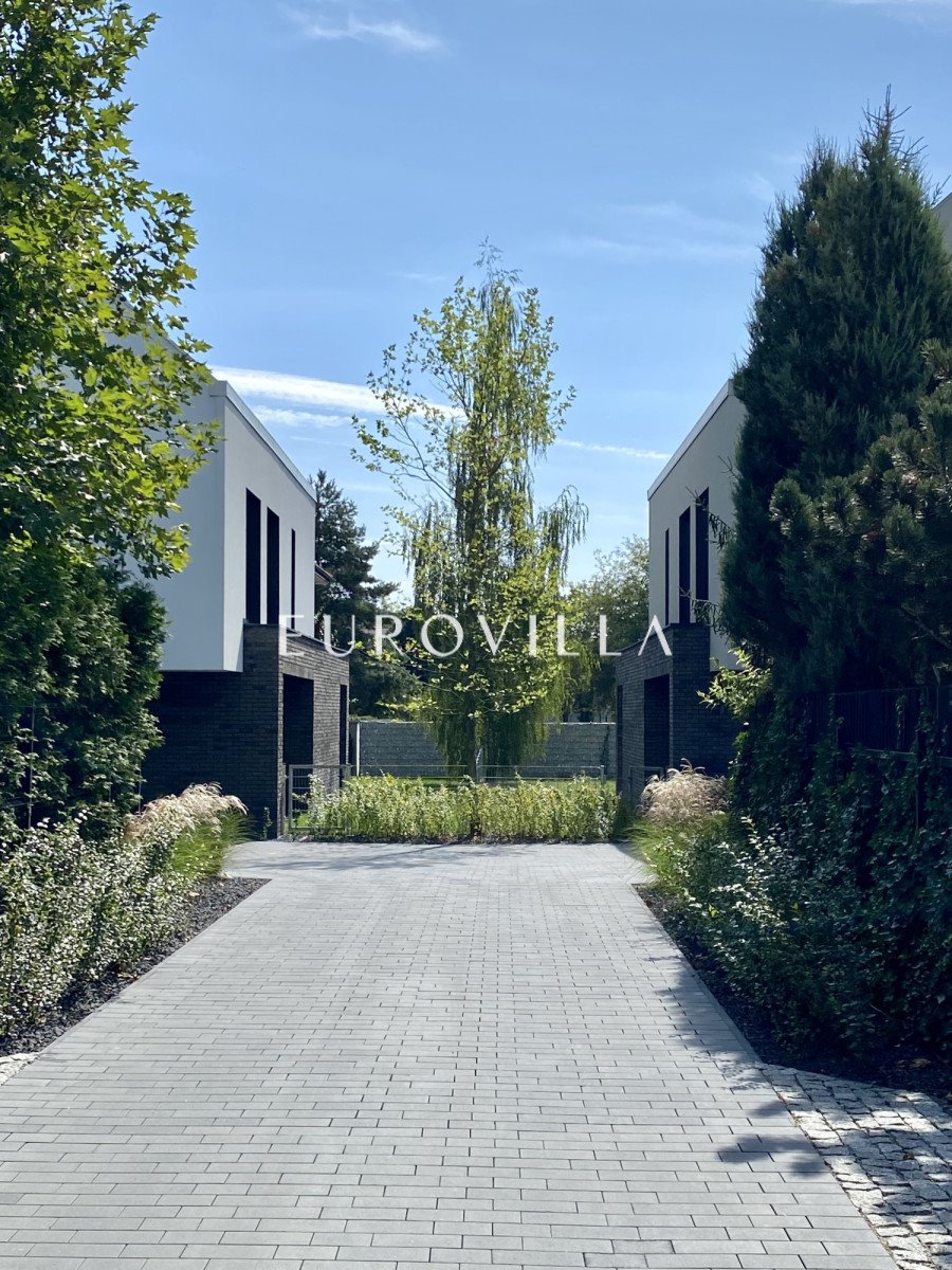 Nowy dom 6 pokoi, garaż, inwestycja w Konstancinie Konstancin-Jeziorna, Lipowa  263m2 Foto 1