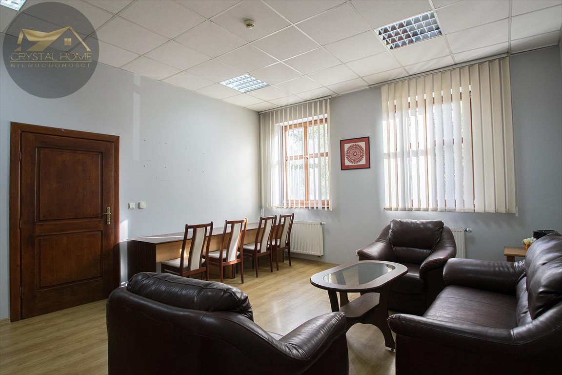 Wynajem lokalu 41 m2 w odrestaurowanej kamienicy z windą Świdnica  41m2 Foto 1