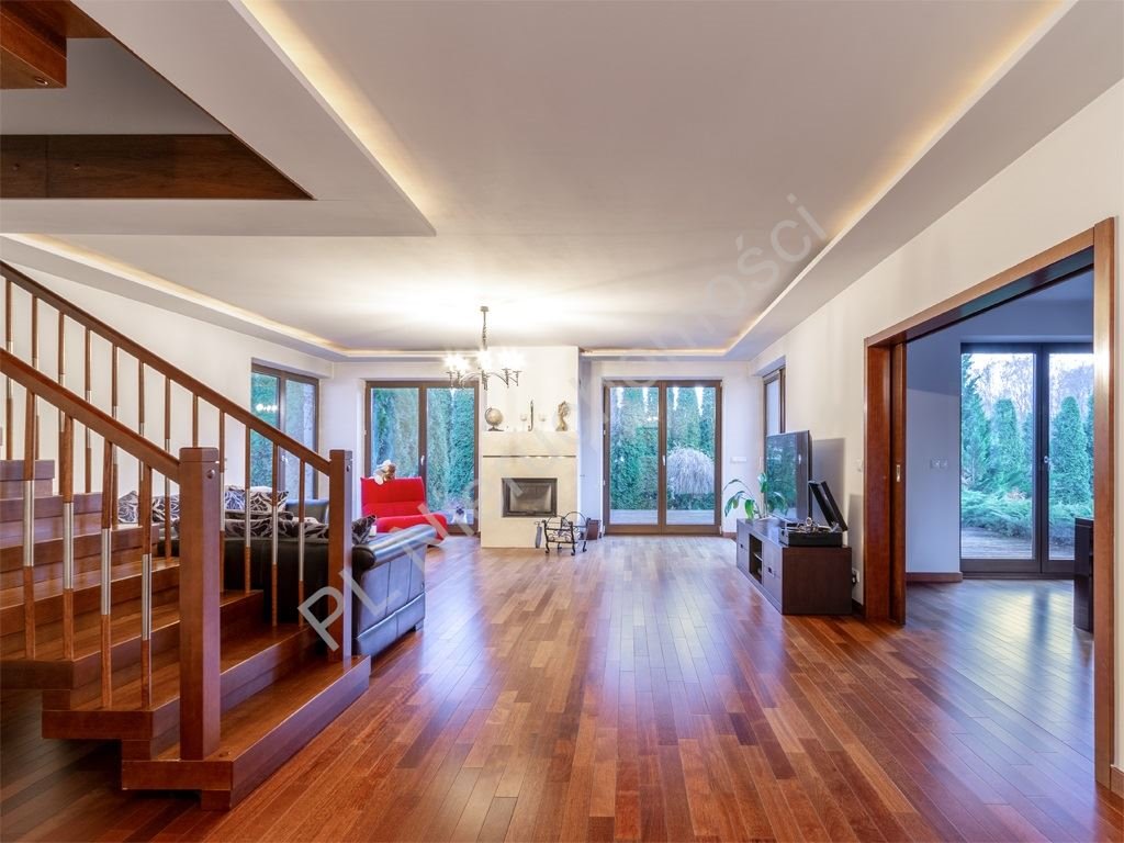 Przestronny dom 240 m2 z ogrodem i garażem w Osowcu Osowiec  240m2 Foto 1