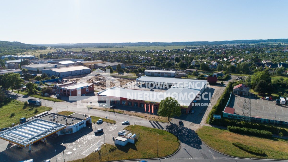 Lokal 270 m² w centrum handlowym - duże witryny i parking Lębork  270m2 Foto 1