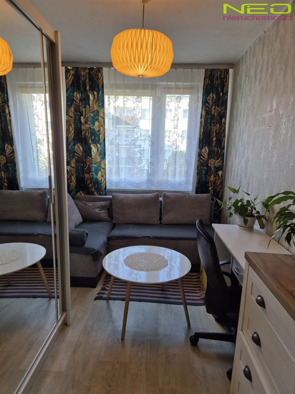 Mieszkanie czteropokojowe  na sprzedaż Tarnowskie Góry  70m2 Foto 1