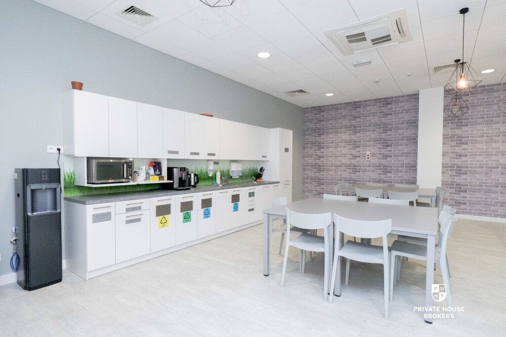 Lokal użytkowy na wynajem Kraków, Czyżyny, Czyżyny, Mieczysława Medweckiego  341m2 Foto 8