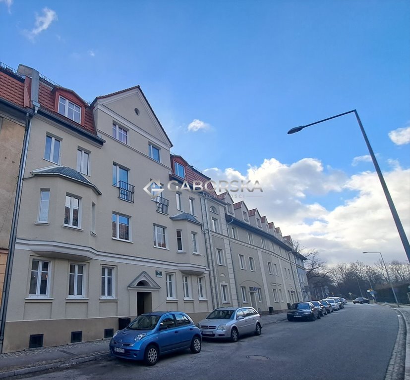 Mieszkanie trzypokojowe na sprzedaż Wałbrzych, Nowe Miasto  75m2 Foto 1