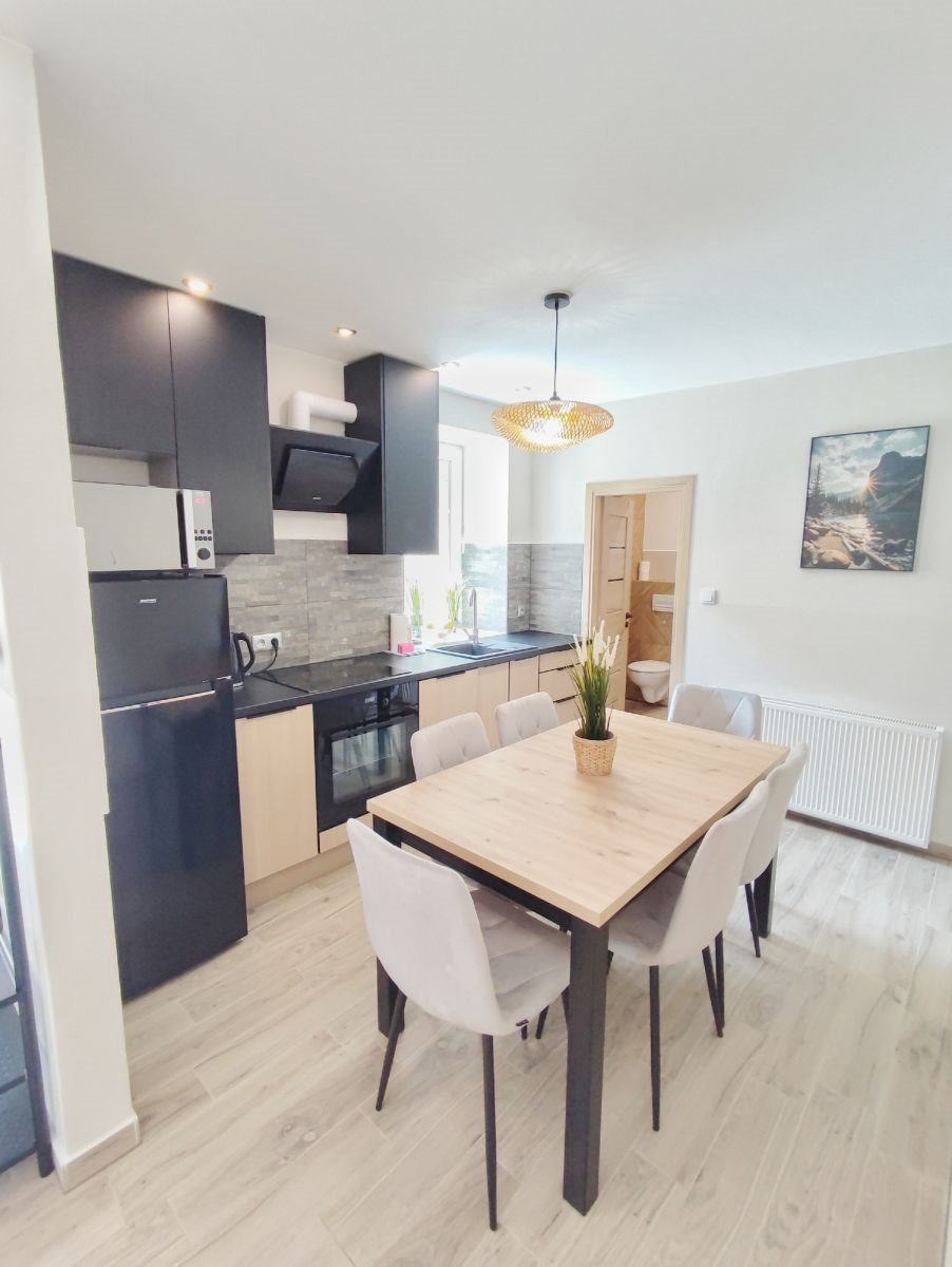 Widok na góry! Gotowe mieszkanie z 2 łazienkami i parkingiem Karpacz, Karkonoska  66m2 Foto 1