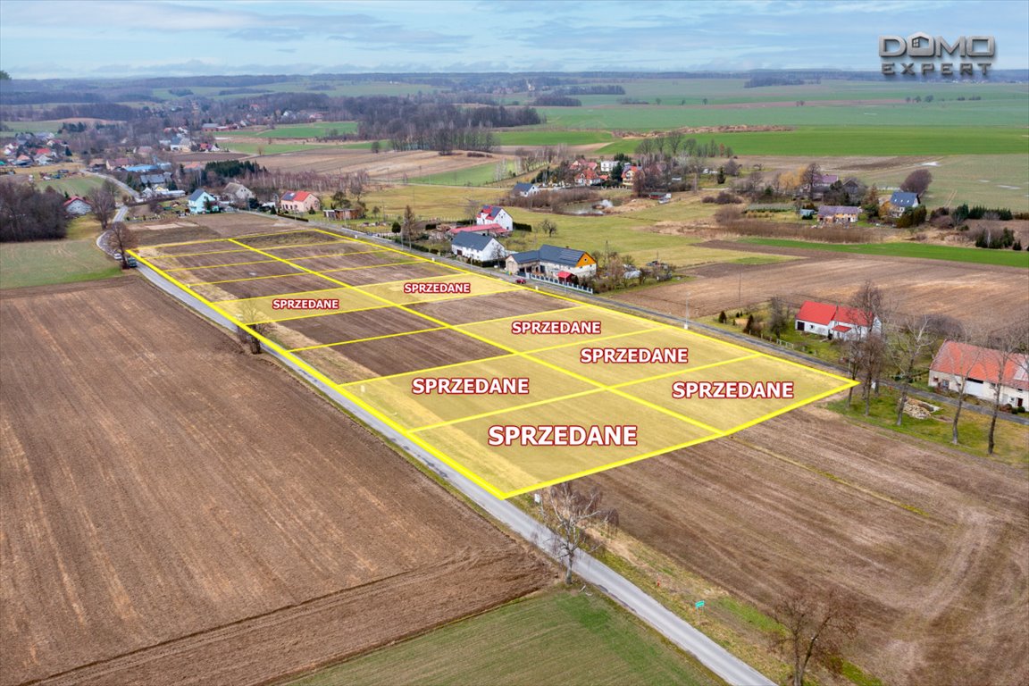 Działki budowlane z dostępem do drogi asfaltowej w Żeliszowie Żeliszów  1 445m2 Foto 1