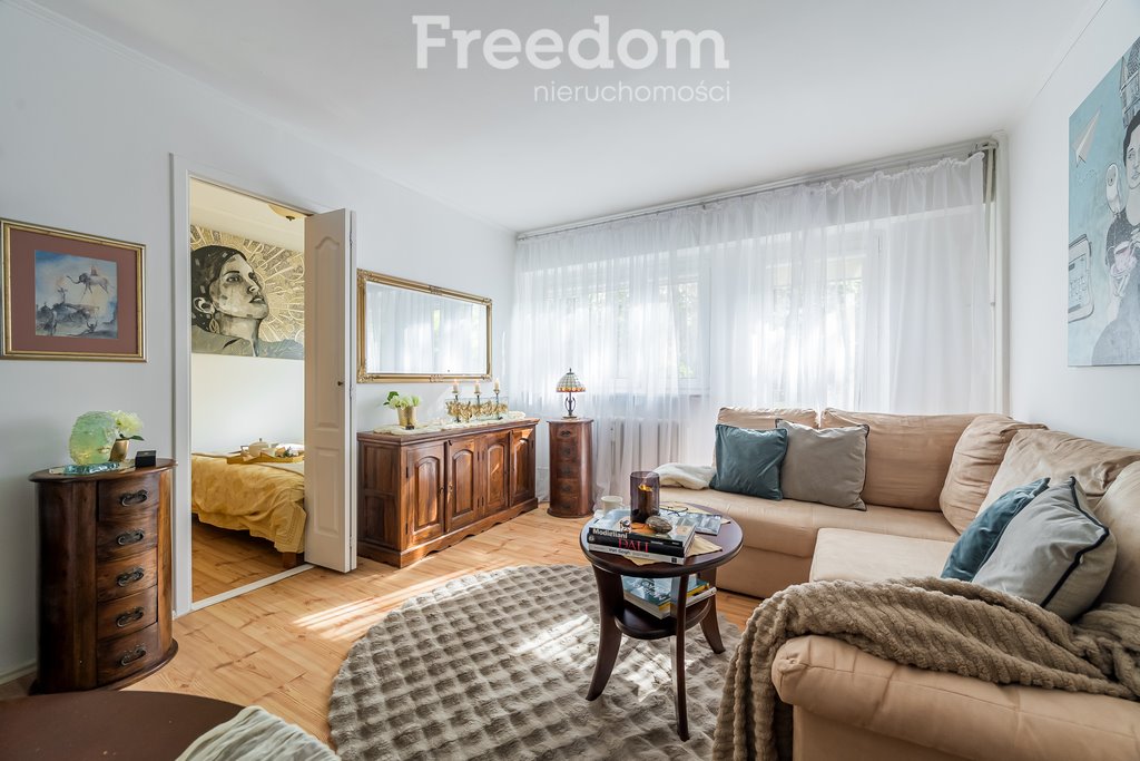 Na sprzedaż funkcjonalne 3-pokojowe mieszkanie 46,9 m² w Warszawie Warszawa, Włochy, Okęcie, 1 Sierpnia  47m2 Foto 1