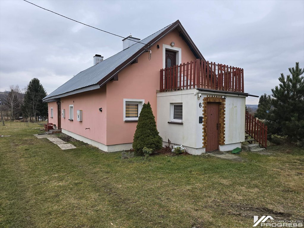 Dom z możliwością podziału na 3 mieszkania, 126 m2 Łęki Dukielskie  126m2 Foto 1