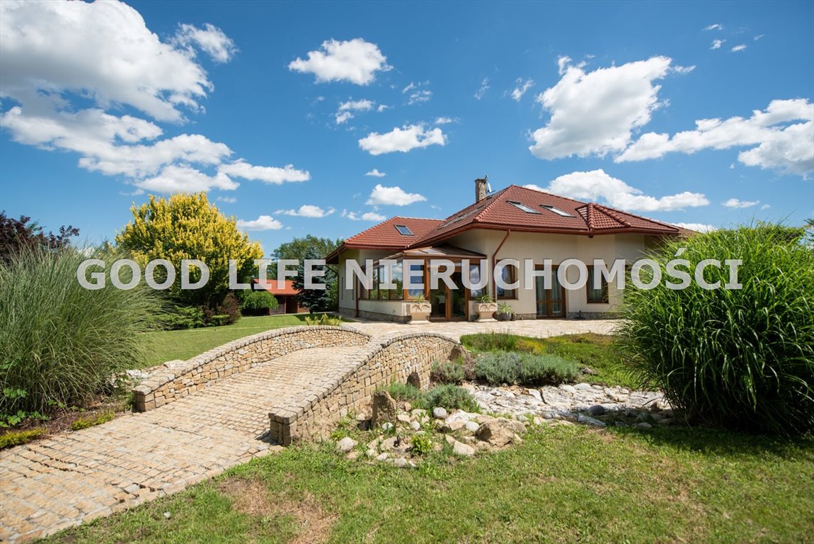 Przestronny dom 273 m2 z ogrodem i grillem w Rzeszowie Rzeszów, Kwiatkowskiego  273m2 Foto 1