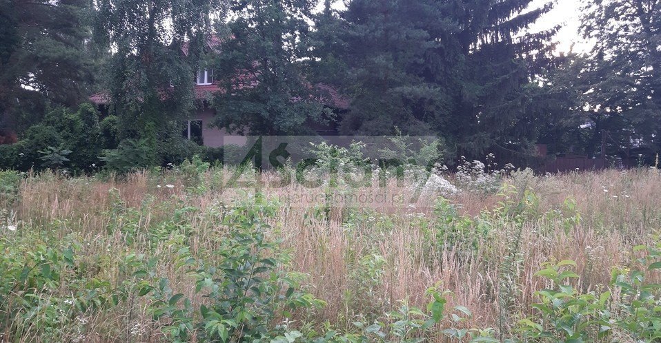 Sprzedam działkę 1420 m² z mediami i planem zabudowy Granica  1 420m2 Foto 1