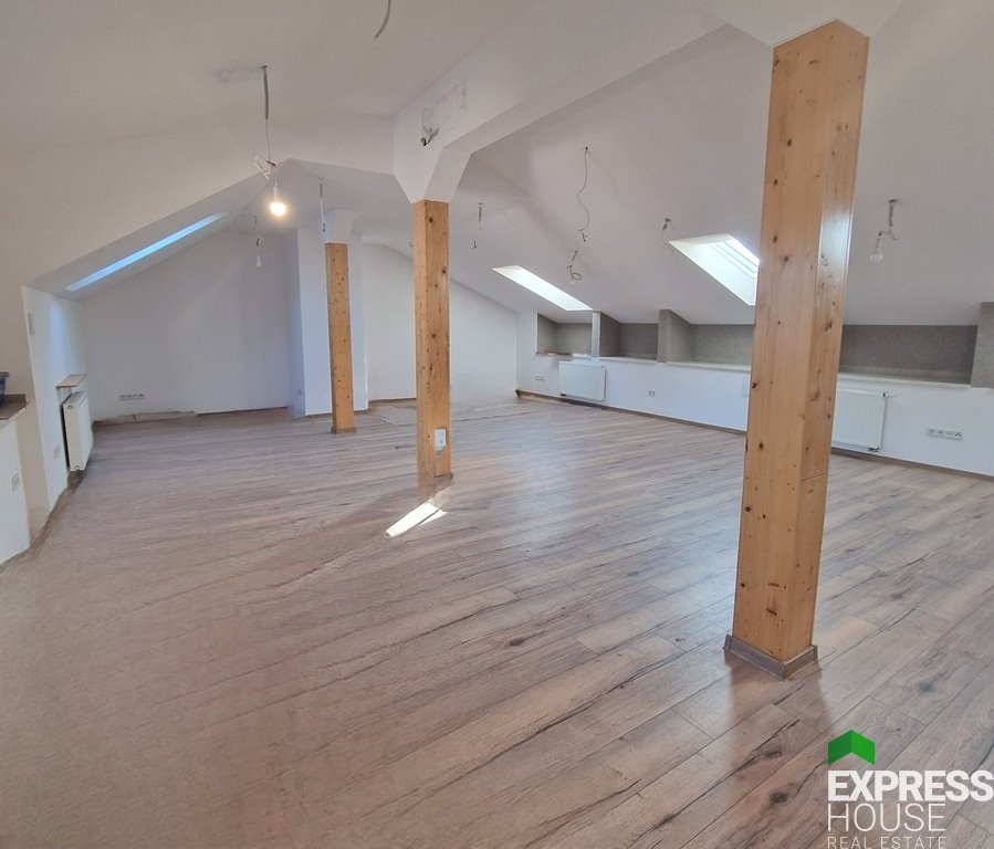 Przestronny lokal 100 m² z parkingiem i nowoczesnym wykończeniem Częstochowa, Jasna Góra, św. Rocha  100m2 Foto 1