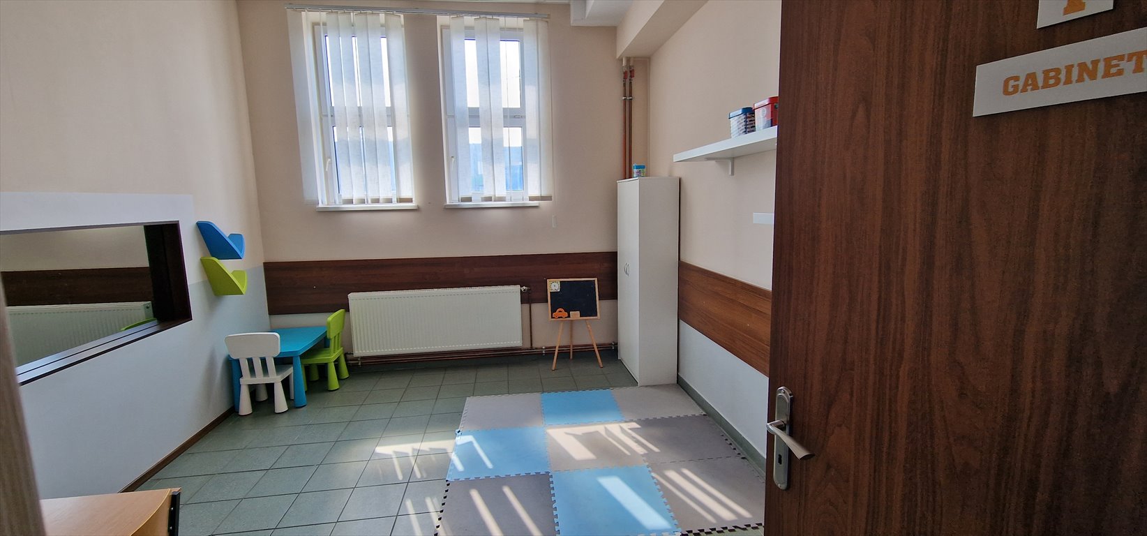 Wynajem lokalu 124 m² pod gabinet, poradnię, fizjoterapię Jasło, 3-go Maja 101  124m2 Foto 1