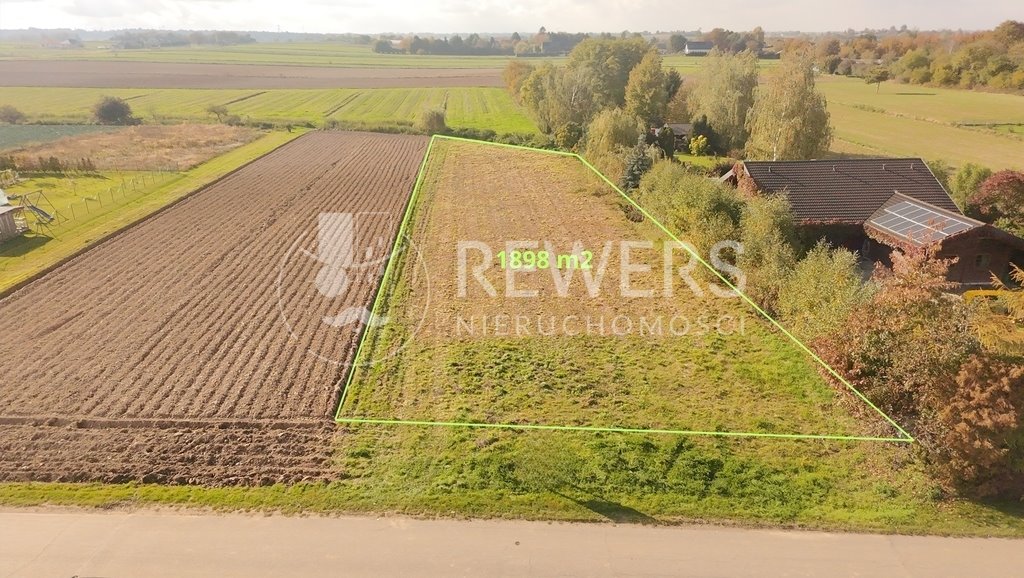 Działka budowlana na sprzedaż Baszki  1 898m2 Foto 1